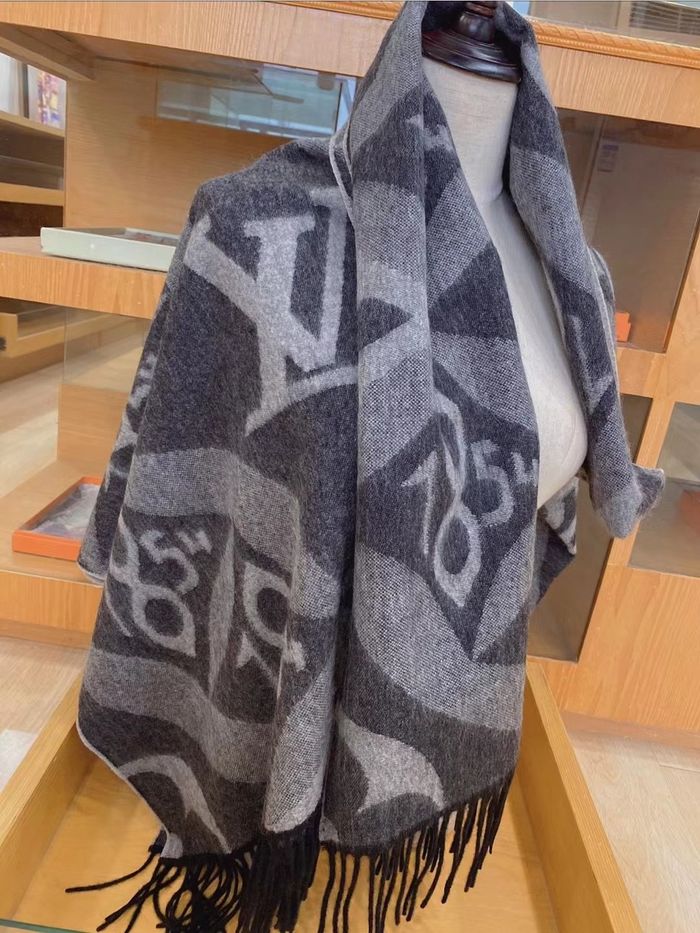 Louis Vuitton Scarf LV00059